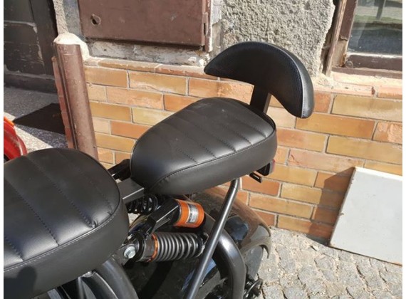 Prídavné sedátko kolobežky URBANO II a URBANO III s operkou zad