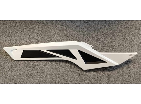 OZDOBNÝ STREDOVÝ KRYT LEVÝ  NEW MAXIMUS cerno/bílý