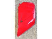 Prední ochranný plast cervený Maximus pravý