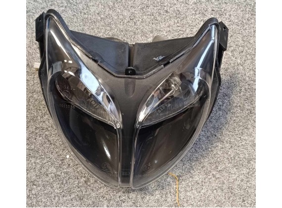 Hlavní prední svetlo Trento