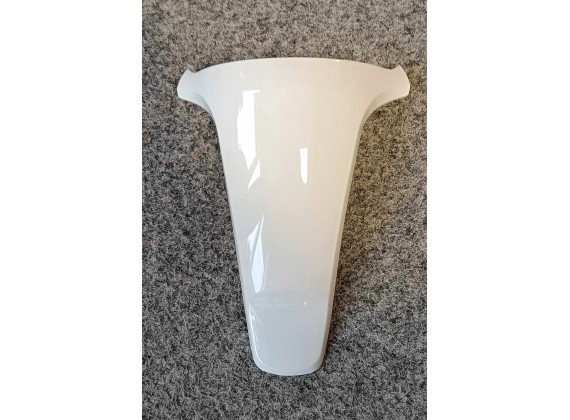 Prední kryt podsedlového boxu bílý Trento