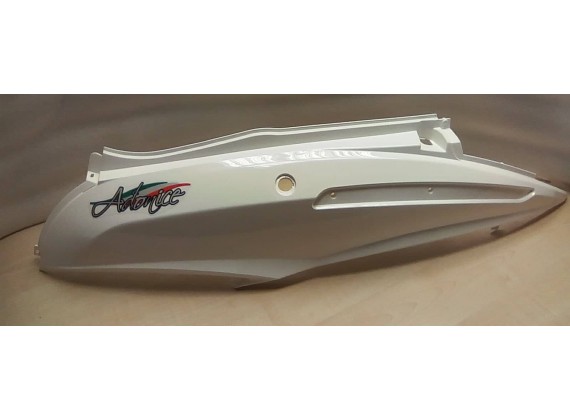 Levý bocní /podsedlový/ plastový kryt Adonice  bílý